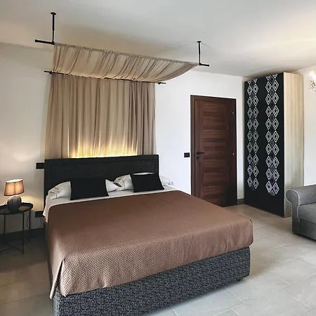 Domo S'altura 4*